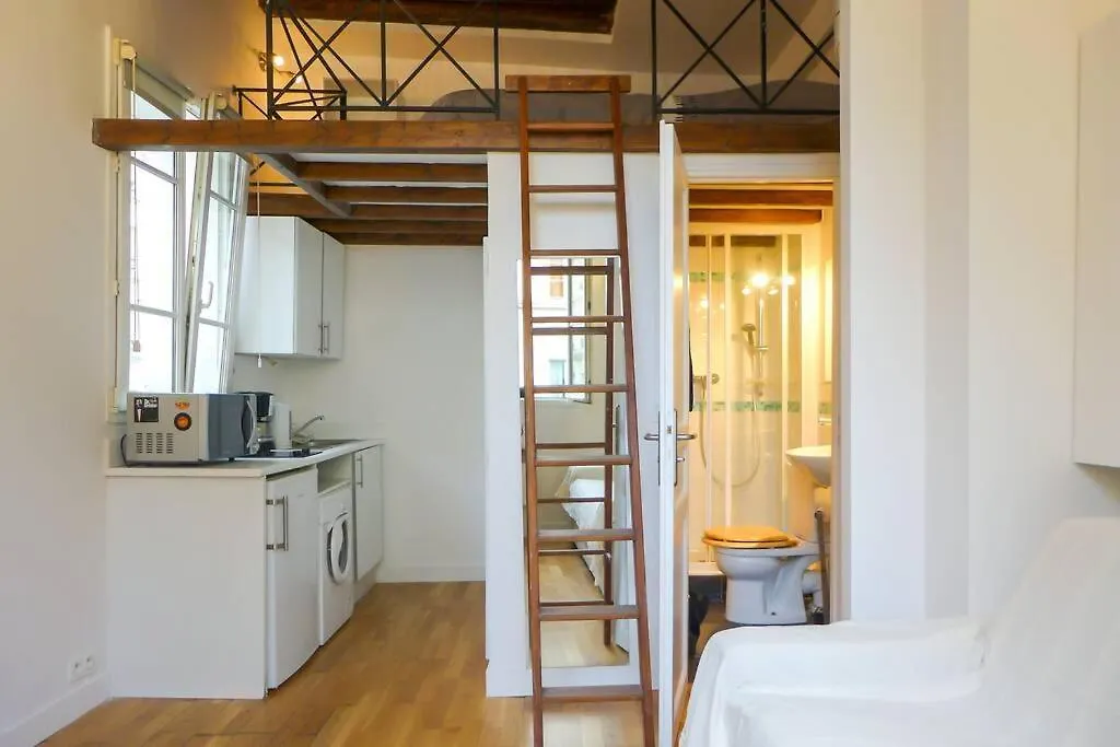 Chatelet Hyper Central Studio With Mezzanine location